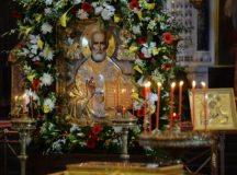 Святейший Патриарх Кирилл: Паломники, отстоявшие очередь к мощам святителя Николая, получат особый молитвенный опыт