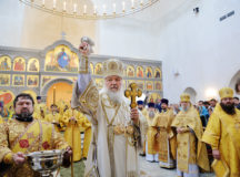 Святейший Патриарх Кирилл освятил храм Живоначальной Троицы в Троицке
