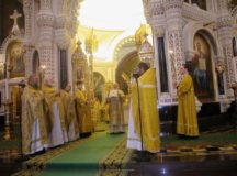 В день открытия XII Рождественских чтений Святейший Патриарх Алексий совершил Божественную литургию в Храме Христа Спасителя