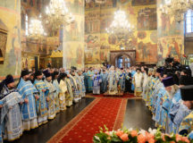 В праздник Казанской иконы Божией Матери Предстоятель Русской Церкви совершил Литургию в Успенском соборе Московского Кремля