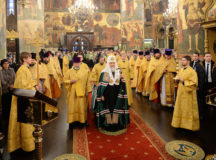 В день памяти святителя Петра Московского Святейший Патриарх Кирилл совершил Литургию в Успенском соборе Кремля