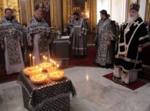 В Богоявленском кафедральном соборе молитвенно почтили память Святейшего Патриарха Алексия II