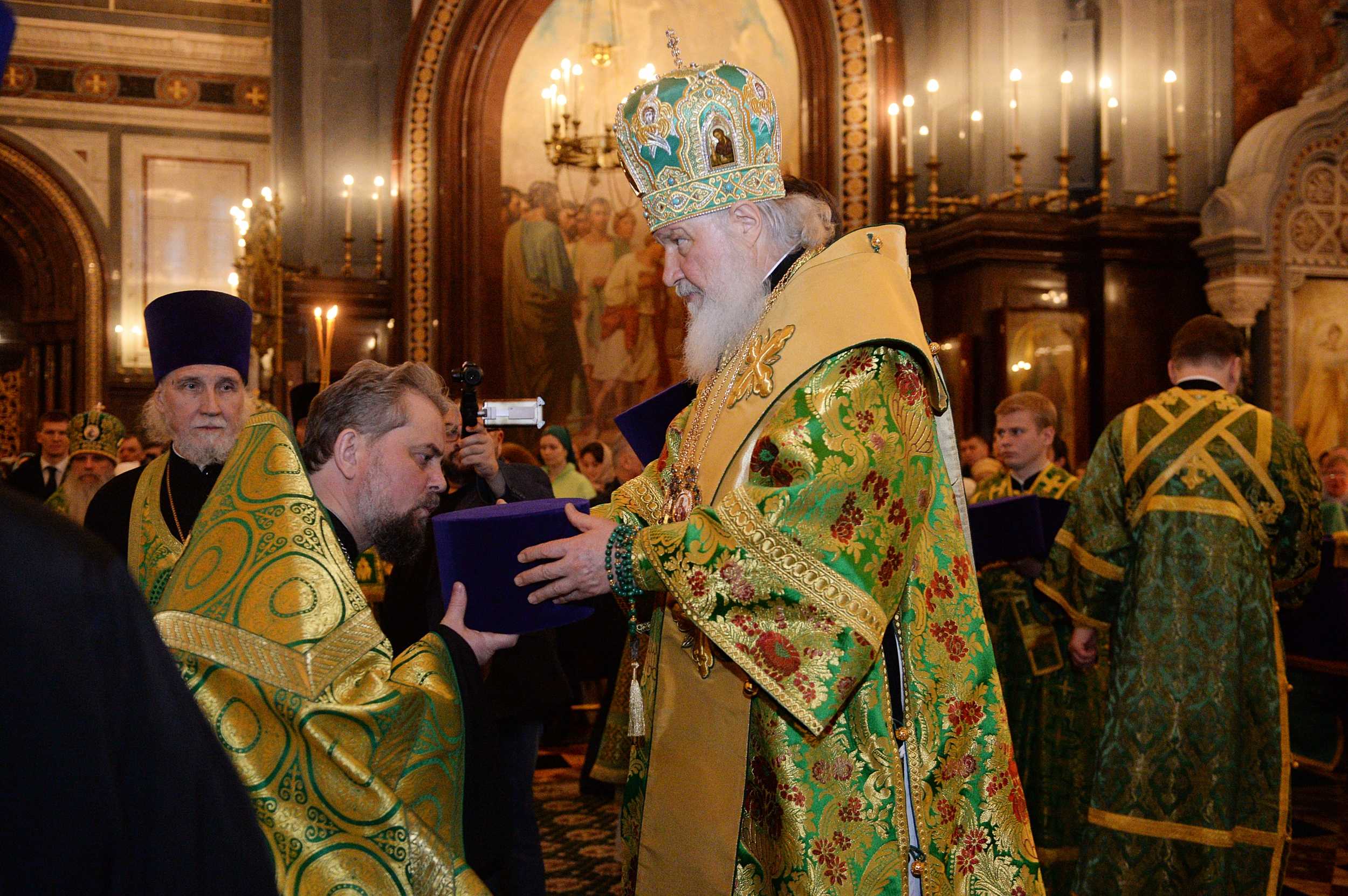 храм трех святителей в раменках