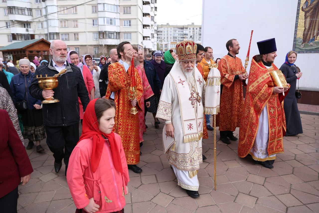 Храм всех святых в Новокосино