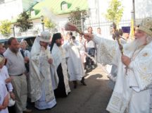 В праздник Преображения Господня в Москве прошли архиерейские богослужения