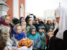 Святейший Патриарх Кирилл совершил чин великого освящения храма святой мученицы Татианы в Люблине