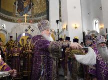 В Неделю Крестопоклонную Святейший Патриарх Кирилл освятил храм святителя Стефана Пермского в Южном Бутове