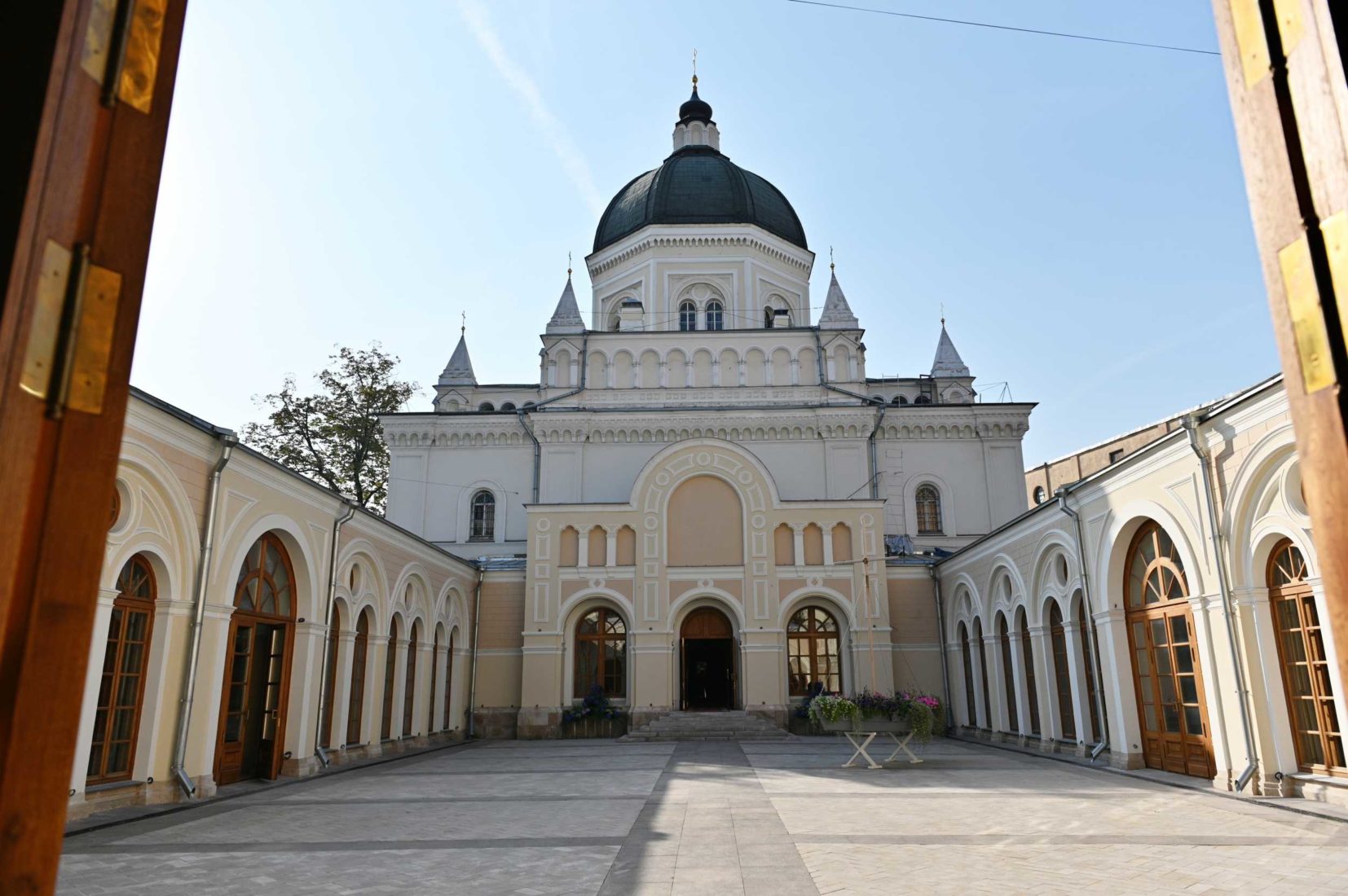 ивановский монастырь москва