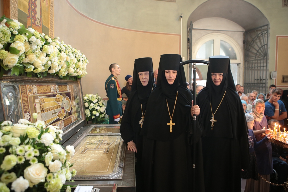 Ивановский монастырь в Санкт Петербурге