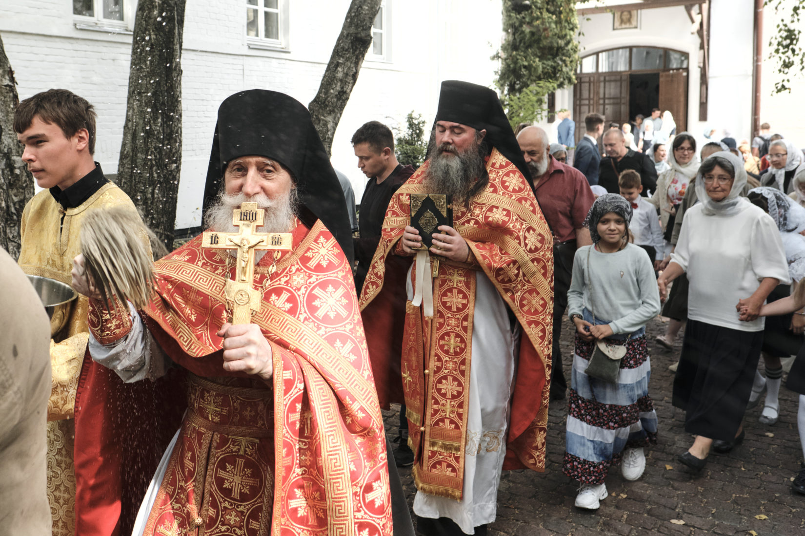 Магазин 9 Монахов Новосибирск