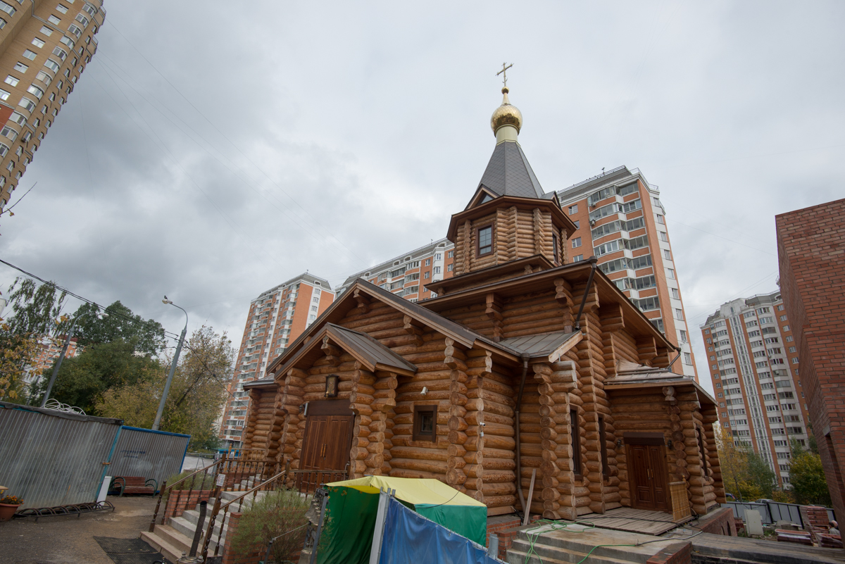 Деревянная Церковь возле метро Свиблово