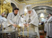 В праздник Крещения Господня Святейший Патриарх Кирилл совершил Литургию и чин великого освящения воды в Богоявленском соборе