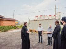 Епископ Бронницкий Фома посетил строящиеся храмы Северо-Западного викариатства