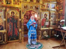 В праздник Казанской иконы Божией Матери Святейший Патриарх Кирилл совершил Литургию в Александро-Невском скиту