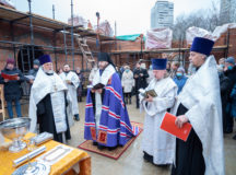 Епископ Павлово-Посадский Фома заложил храм равноапостольный Марии Магдалины на Сетуни