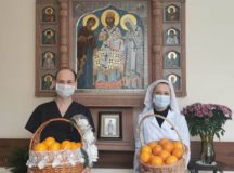 Святейший Патриарх Кирилл передал на Рождество тонну апельсинов в больницы и социальные учреждения Москвы