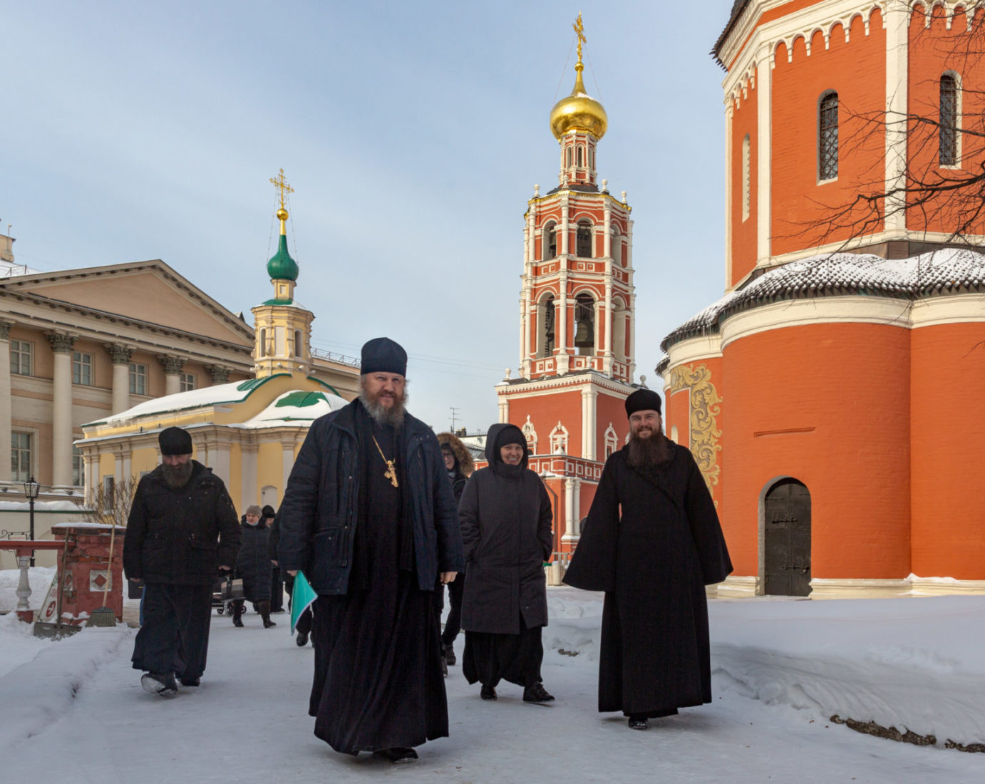 мужской монастырь в москве на петровке