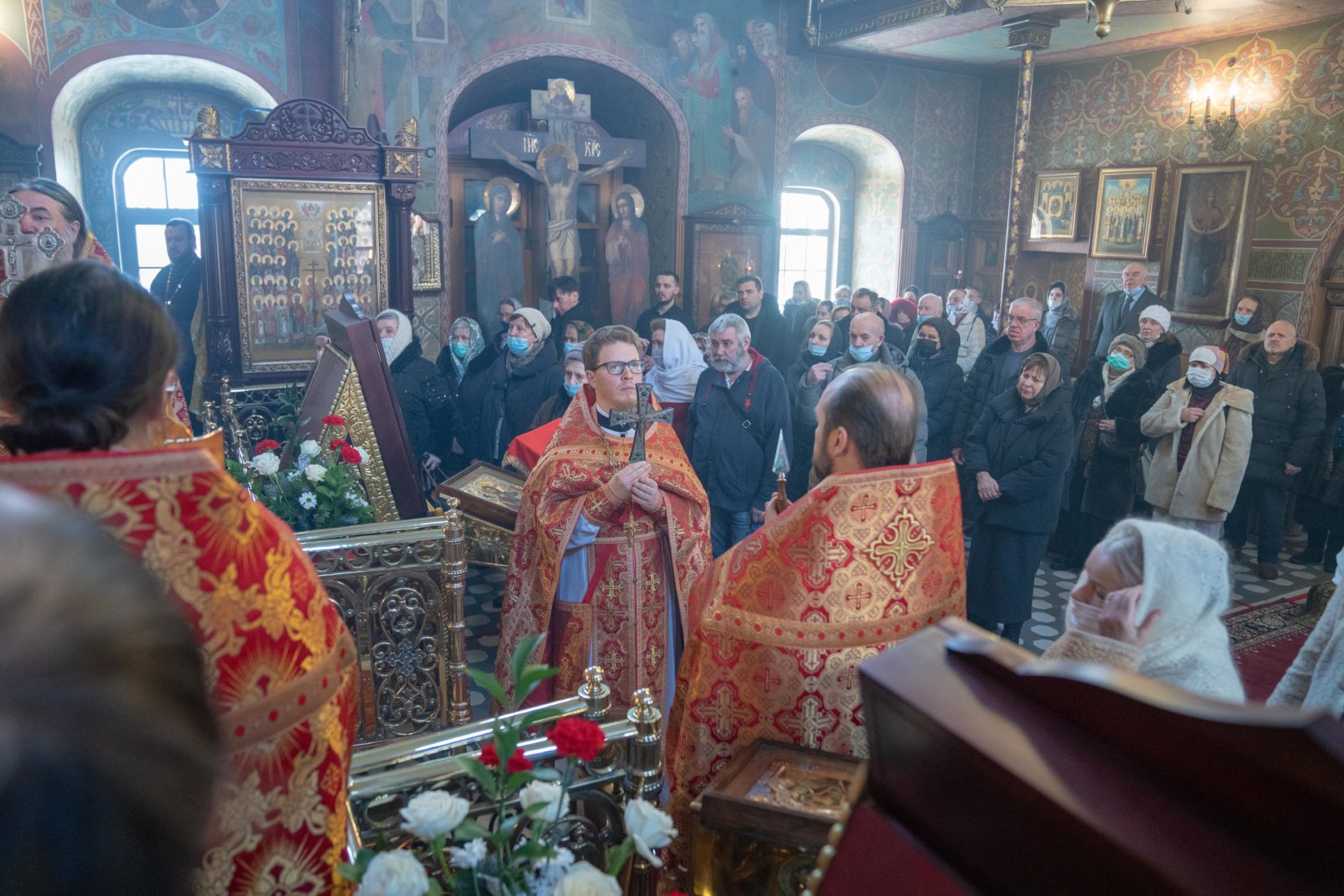 храм архангела михаила в тропареве духовенство