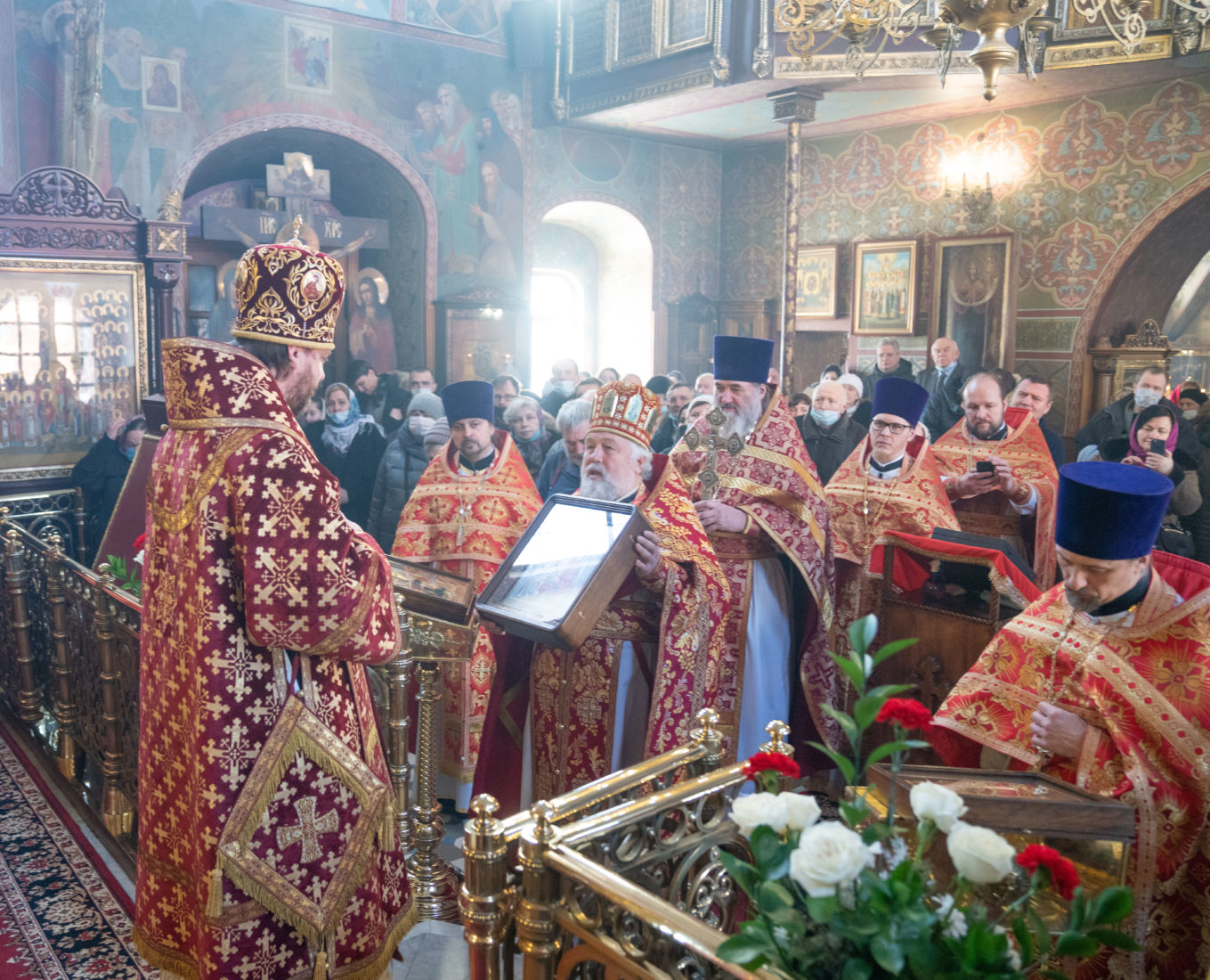 храм михаила в тропарево