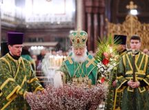 В канун Недели ваий Святейший Патриарх Кирилл совершил всенощное бдение в Храме Христа Спасителя