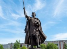 Освящен первый в Москве памятник благоверному князю Александру Невскому