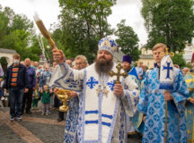 Архиерейское богослужение состоялось в храме Благовещения Пресвятой Богородицы в Петровском парке