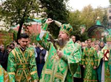 Престольный праздник отметили в храме преподобного Пимена Великого в Новых Воротниках