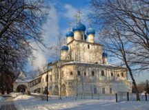 В рамках московской программы субсидий отреставрированы еще два храма в старинных русских усадьбах