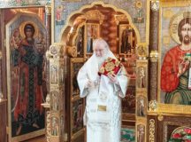 В день отдания праздника Богоявления Святейший Патриарх Кирилл совершил Литургию в Александро-Невском скиту