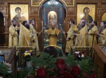 Епископ Можайский Иосиф возглавил праздничное богослужение на московском подворье Оптиной пустыни