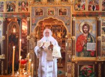 В праздник иконы Божией Матери «Утоли моя печали» Святейший Патриарх Кирилл совершил Божественную литургию в Александро-Невском скиту