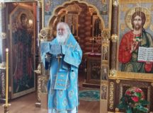 В Неделю о блудном сыне Святейший Патриарх Кирилл совершил Литургию в Александро-Невском скиту