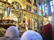 В Неделю о блудном сыне епископ Одинцовский Фома совершил Литургию в Богоявленском кафедральном соборе