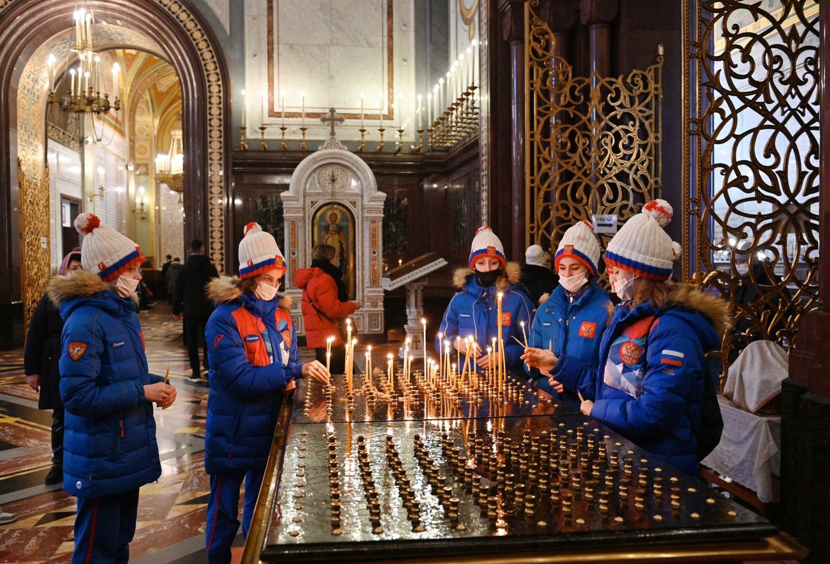 Служба в храме Христа Спасителя