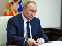 Президент России В.В. Путин поздравил Святейшего Патриарха Кирилла с днем тезоименитства