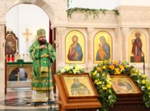 Архиепископ Егорьевский Матфей возглавил престольные торжества храма праведного Иоанна Кронштадтского в Жулебине