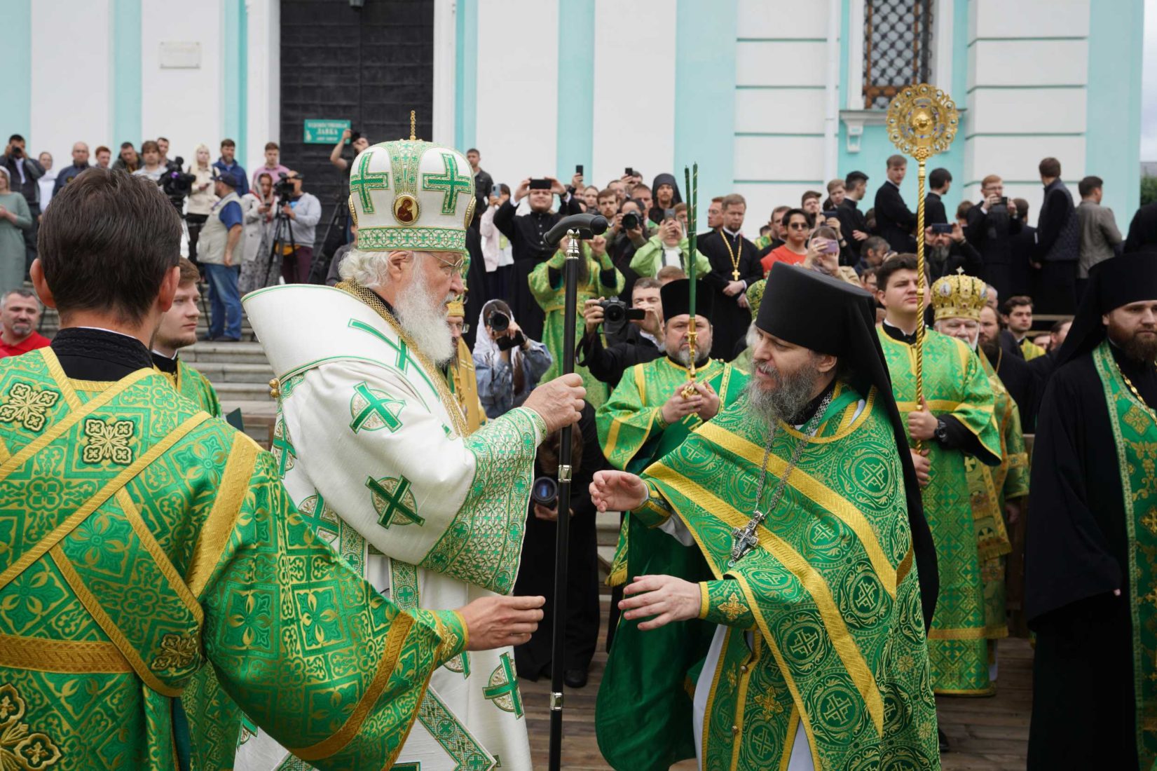 настоятель сретенского монастыря в настоящее время в москве