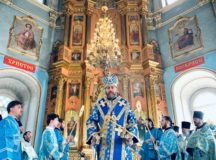 Епископ Одинцовский и Красногорский Фома совершил Литургию в храме великомученика Никиты в Старой Басманной Слободе