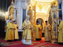 В Неделю 7-ю по Пятидесятнице Святейший Патриарх Кирилл совершил Божественную литургию в Храме Христа Спасителя