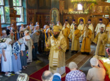 Престольный праздник молитвенно отметили в храме святителя Митрофана Воронежского на Хуторской