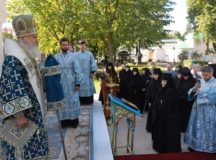 Митрополит Каширский Феогност возглавил престольный праздник в Новодевичьем монастыре