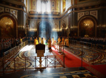 В Храме Христа Спасителя состоялся благодарственный молебен перед иконой Божией Матери «Неопалимая Купина»