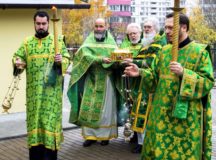 Ковчег с мощами преподобного Сергия Радонежского встретили в Северном викариатстве