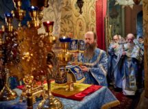 Епископ Павлово-Посадский Силуан совершил Литургию в Покровском соборе на Красной площади