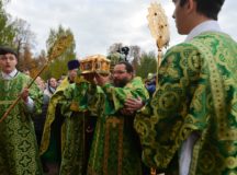 В храме Живоначальной Троицы в Свиблове встретили ковчег с мощами преподобного Сергия Радонежского