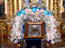 В Богоявленском соборе прошли архиерейские богослужения по случаю праздника Казанской иконы Божией Матери
