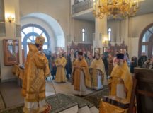 Епископ Одинцовский Фома совершил Литургию в храме Казанской иконы Божией Матери в Орлове