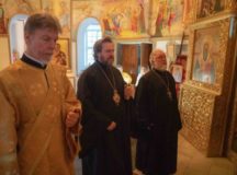 Епископ Одинцовский Фома совершил Литургию в храме святителя Николая Чудотворца в Троекурове