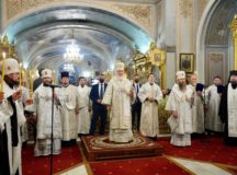 В канун праздника Крещения Господня Святейший Патриарх Кирилл совершил всенощное бдение в Богоявленском кафедральном соборе