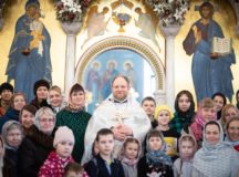 Приход храма преподобного Сергия Радонежского в Солнцеве организовал для семей из Горловки поездку в Москву